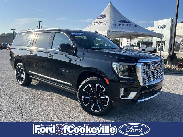 Used 2022 GMC Yukon XL Denali w/ Denali Premium Package AWD/4WD image 2