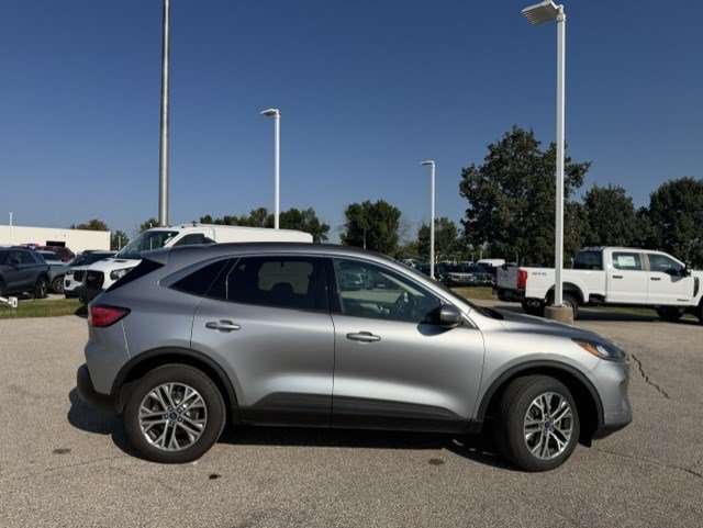 Certified 2022 Ford Escape SEL AWD/4WD image 10