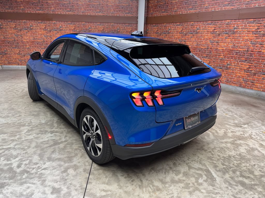 Certified 2025 Ford Mustang Mach-E Select w/ Comfort Package Lite RWD video 2