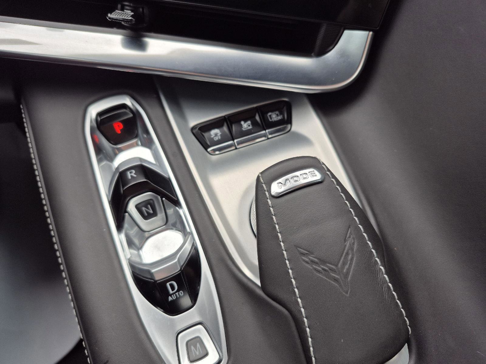 Used 2022 Chevrolet Corvette Stingray Premium Conv w/ Z51 Performance Package image 11