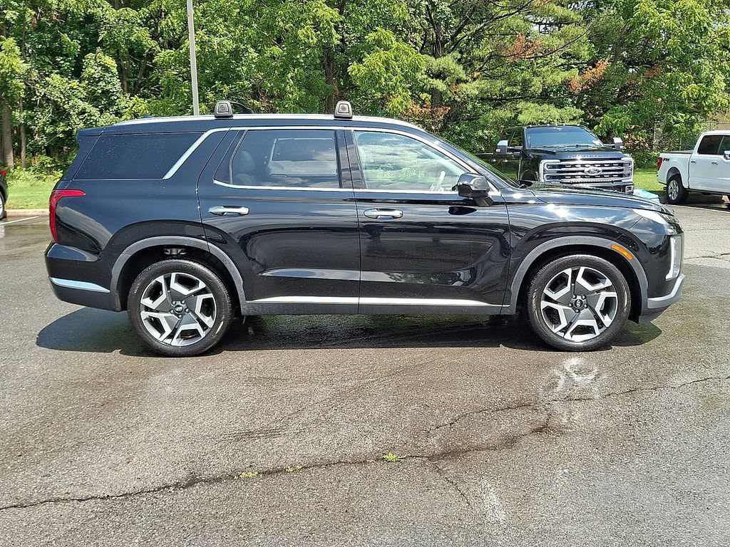 Used 2023 Hyundai Palisade Limited AWD/4WD image 10