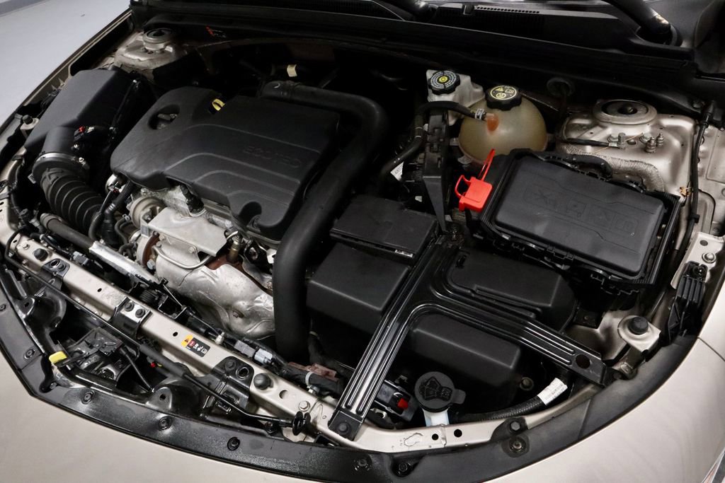 Used 2023 Chevrolet Malibu LT image 18