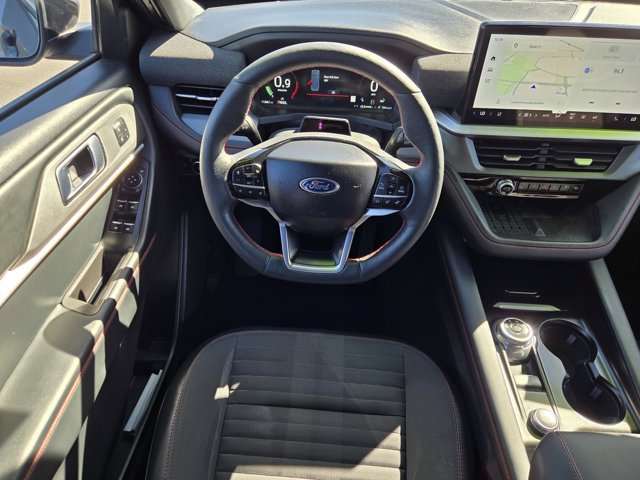 Certified 2025 Ford Explorer ST-Line w/ Premium Package AWD/4WD image 13