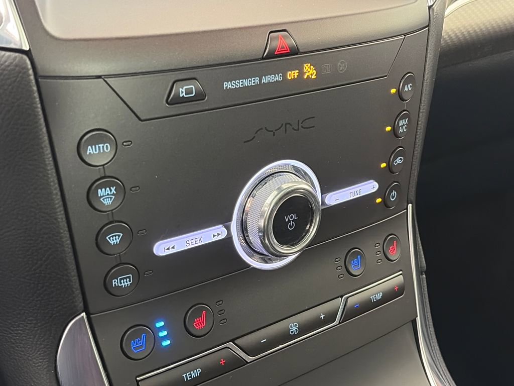 Certified 2020 Ford Edge Titanium w/ Equipment Group 301A image 21