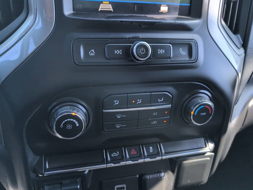 Used 2020 Chevrolet Silverado 2500 Custom w/ Custom Value Package image 16