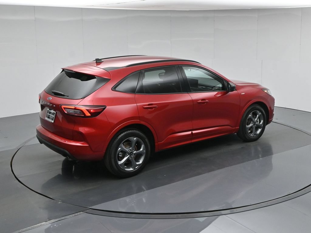 Certified 2023 Ford Escape ST-Line w/ Tech Pack #1 FWD image 41