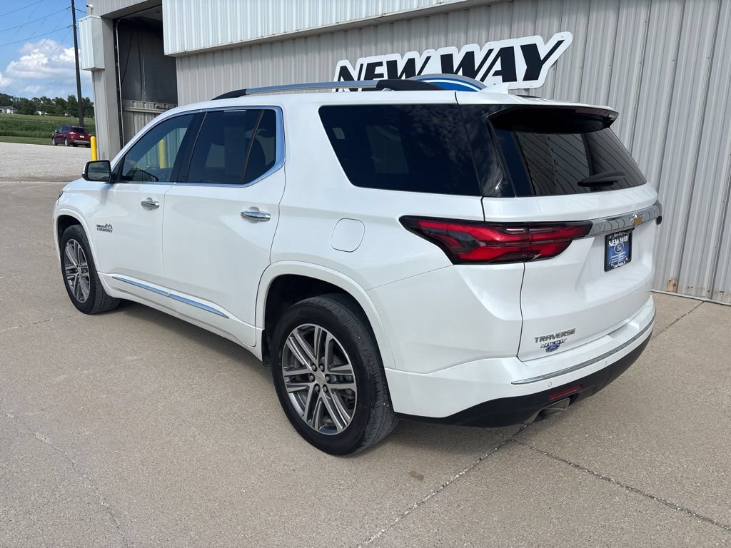 Used 2023 Chevrolet Traverse High Country FWD image 7