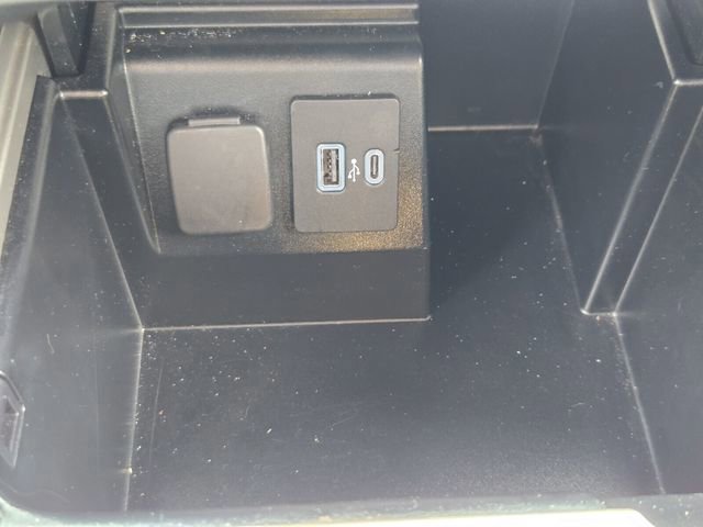 Certified 2022 Ford Explorer Limited RWD image 24