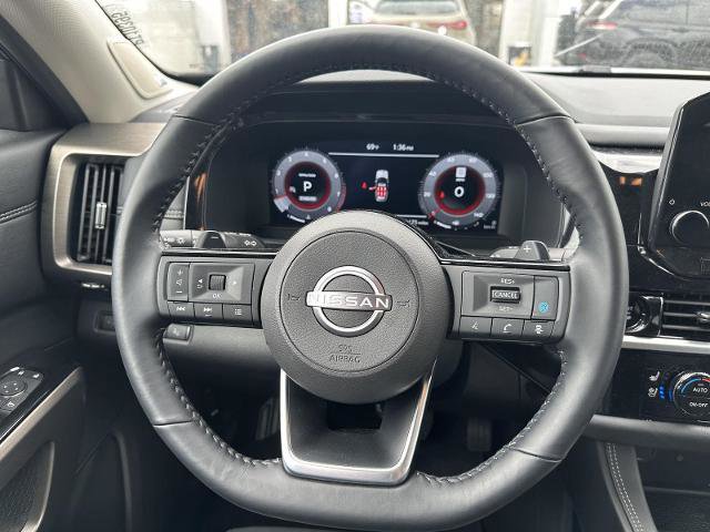 Used 2025 Nissan Pathfinder Platinum w/ Cargo Package FWD image 28