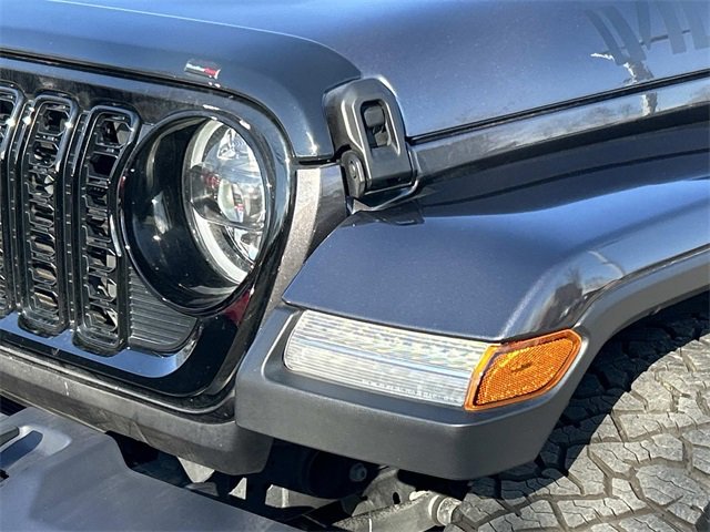 Used 2024 Jeep Gladiator Sport image 9