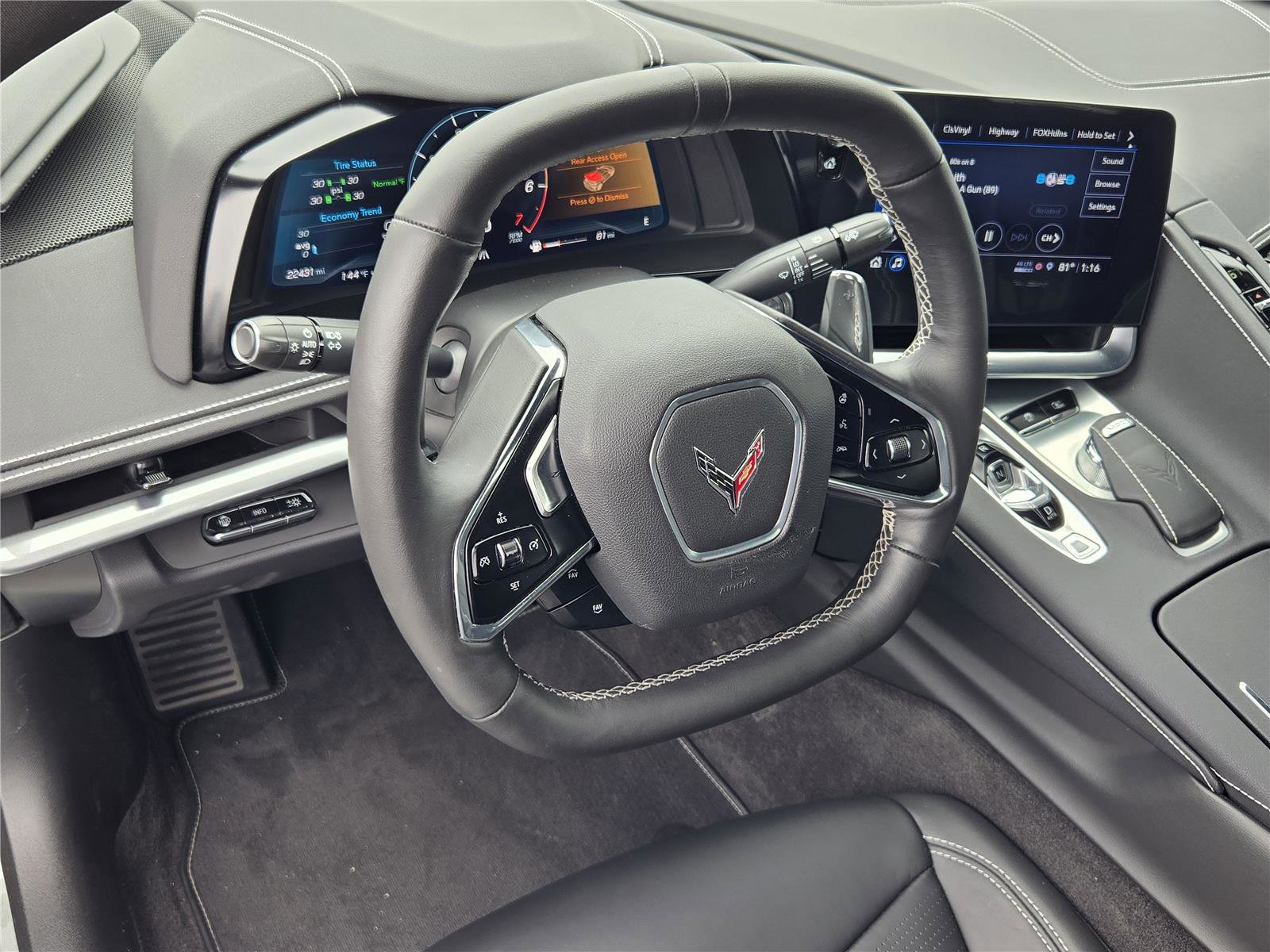 Used 2023 Chevrolet Corvette Stingray Preferred Cpe w/ Battery Protection Package RWD image 25