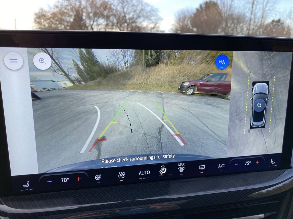 Certified 2025 Ford Escape ST-Line Elite w/ Premium Technology Package image 12