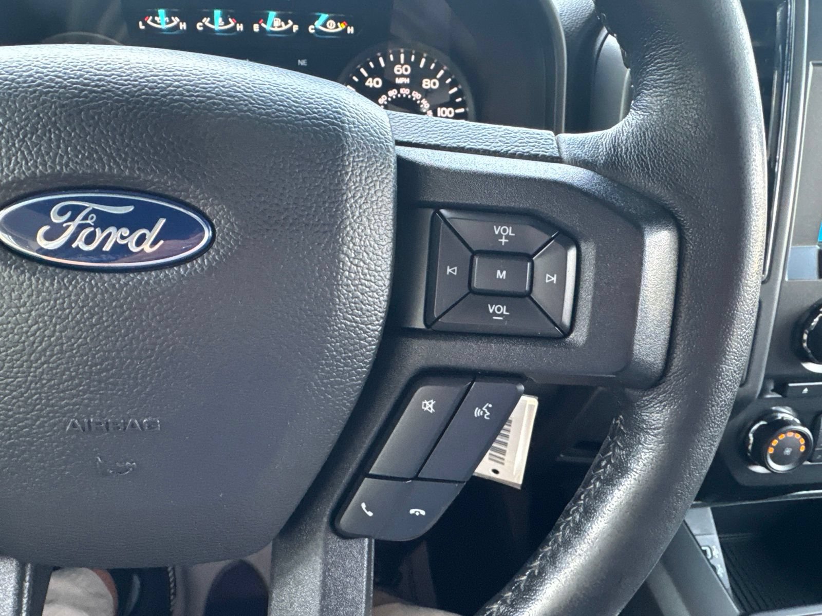 Certified 2018 Ford F150 XLT w/ Equipment Group 302A Luxury AWD/4WD image 31