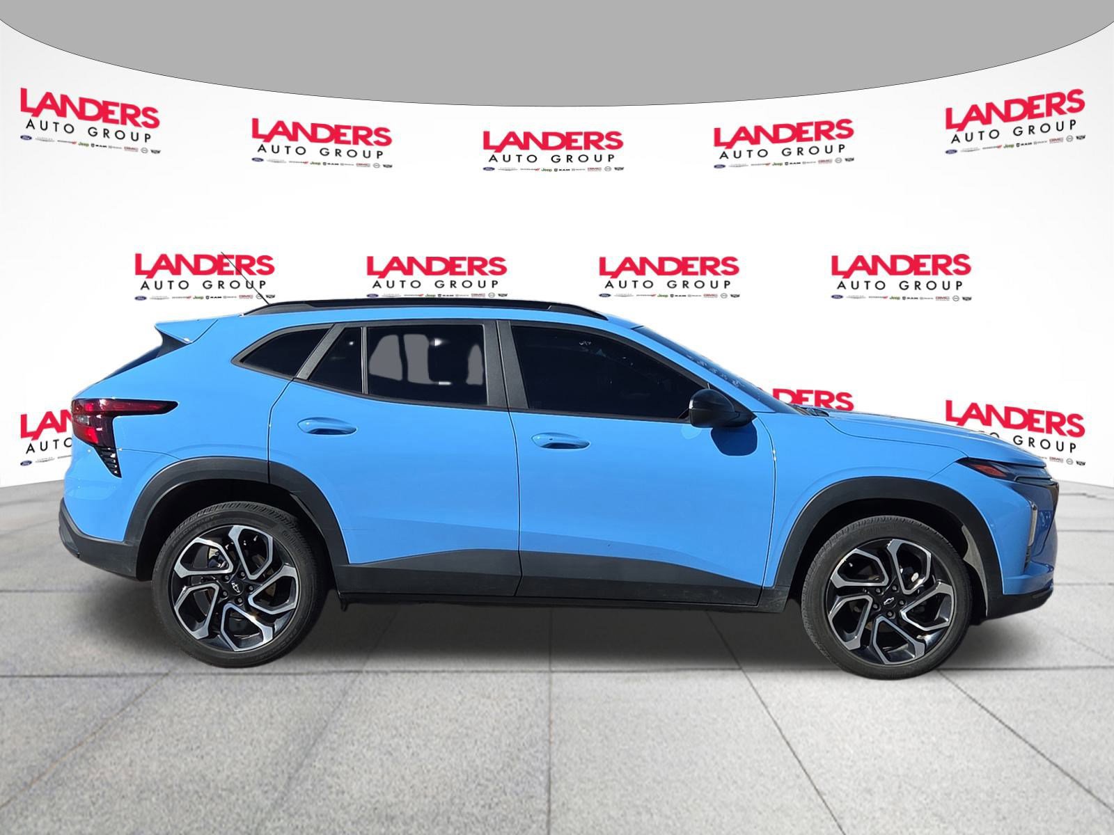 Used 2024 Chevrolet Trax RS w/ Driver Confidence Package FWD image 6