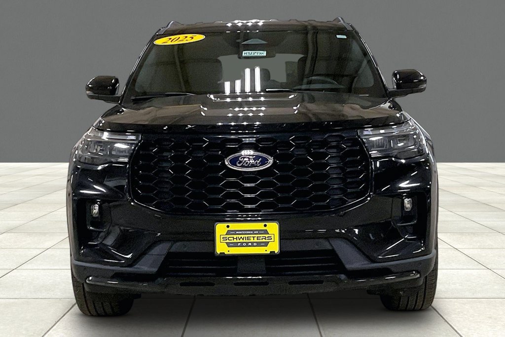 Certified 2025 Ford Explorer ST-Line w/ ST-Line Street Pack AWD/4WD image 3