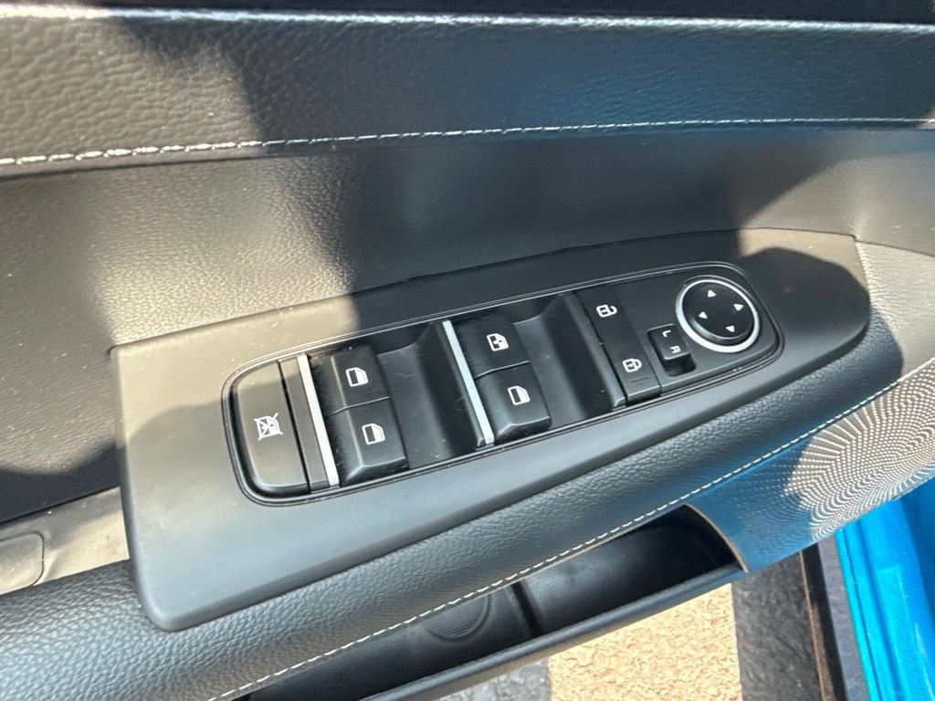 Used 2023 Kia Forte GT-Line w/ GT-Line Premium Package FWD image 16