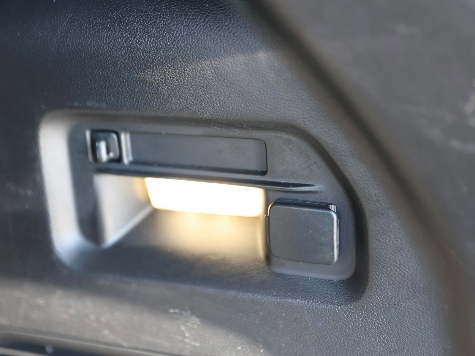 Certified 2023 Ford Explorer XLT image 15