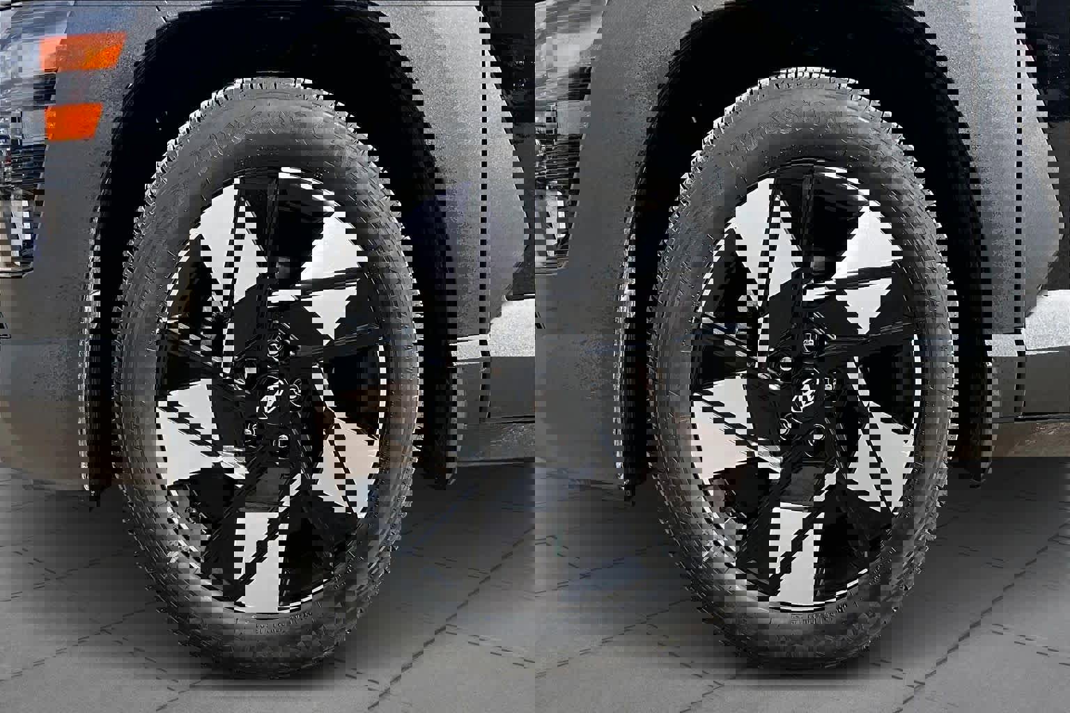 Used 2024 Hyundai Kona SEL image 10