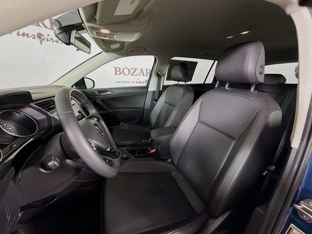 Used 2020 Volkswagen Tiguan SE AWD/4WD image 25
