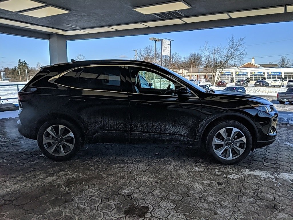 Certified 2025 Ford Escape Platinum w/ Premium Technology Package image 2