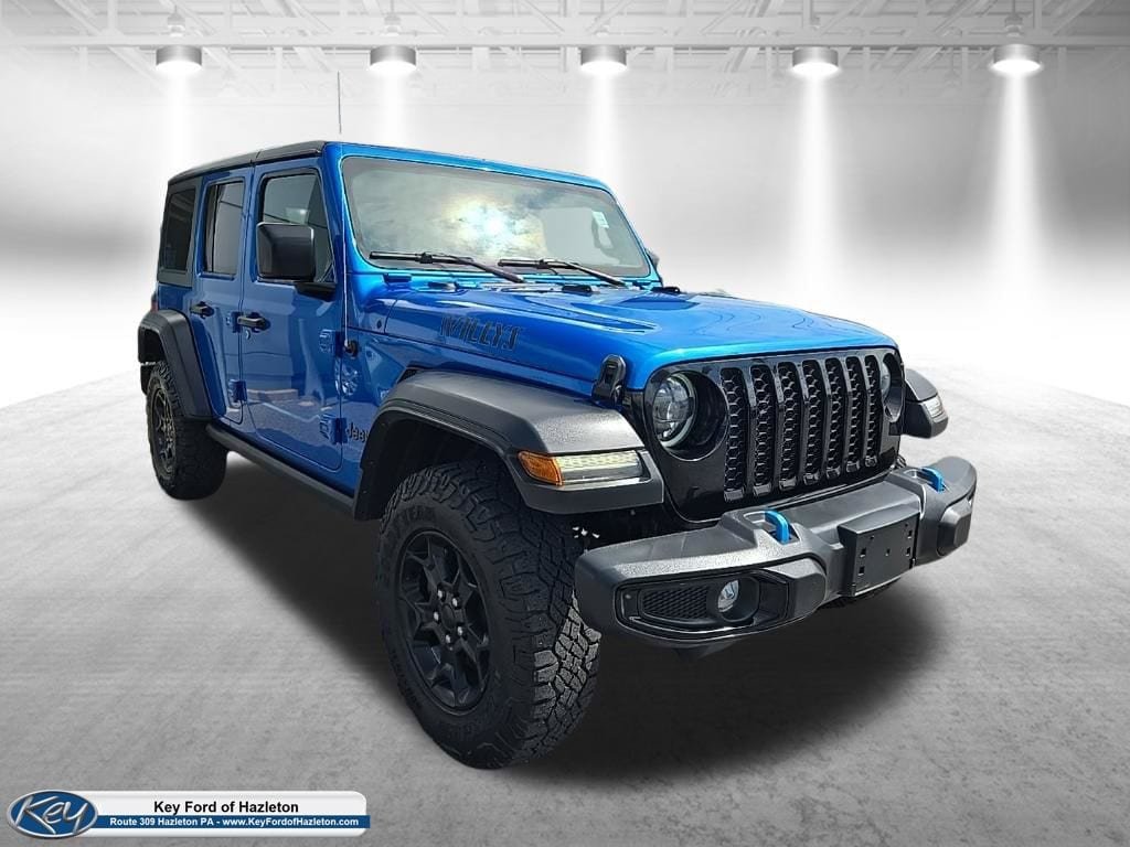Used 2023 Jeep Wrangler Unlimited w/ Cold Weather Group AWD/4WD image 1