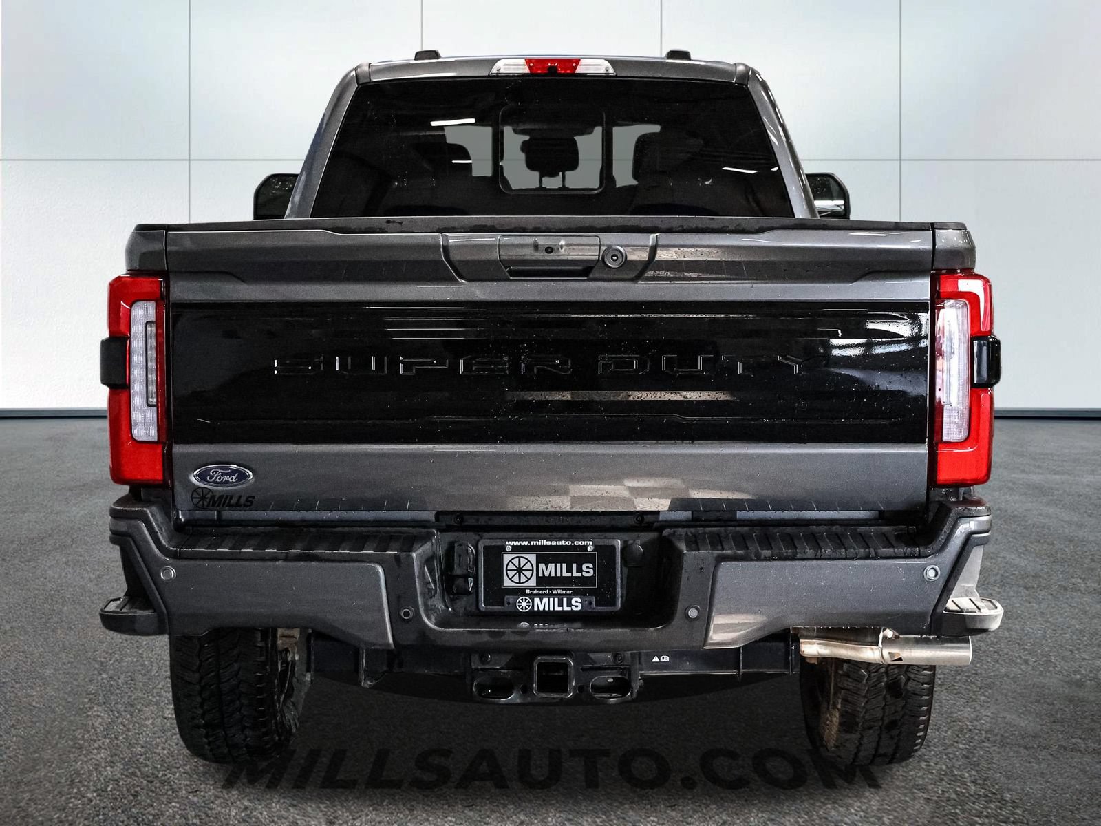 Certified 2025 Ford F350 Platinum AWD/4WD image 6