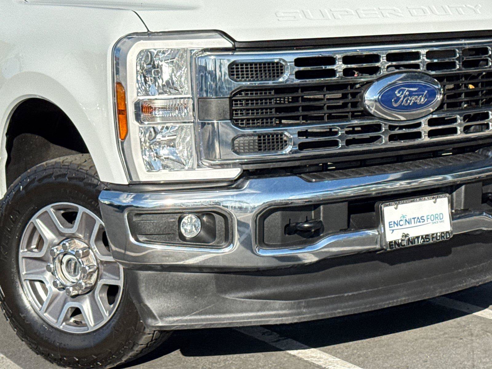 Certified 2025 Ford F250 XLT AWD/4WD image 3
