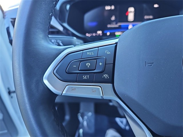 Used 2024 Volkswagen Taos SE image 17