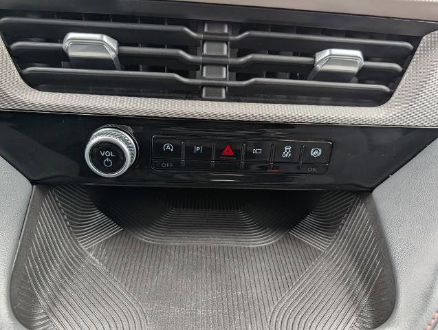 Certified 2025 Ford Explorer Active image 22