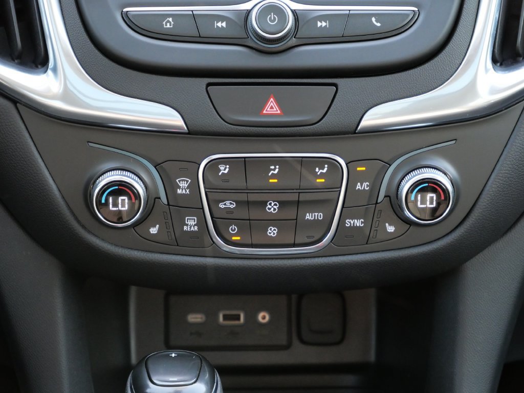 Used 2021 Chevrolet Equinox LT AWD/4WD image 16
