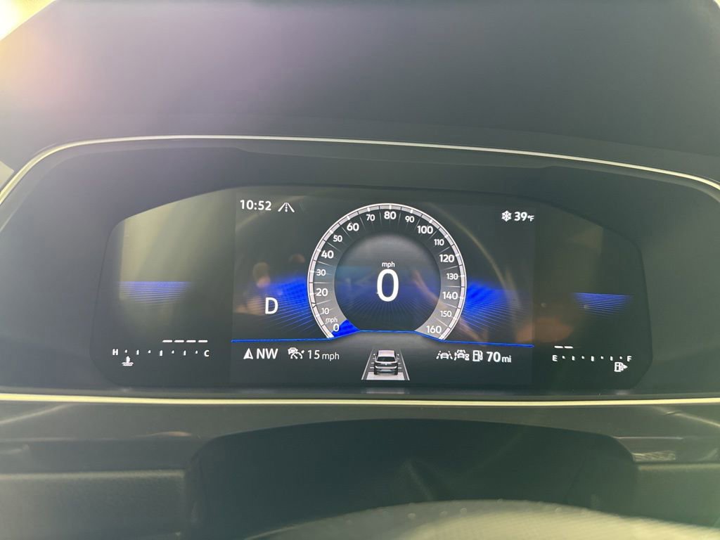 Used 2024 Volkswagen Tiguan SE image 29