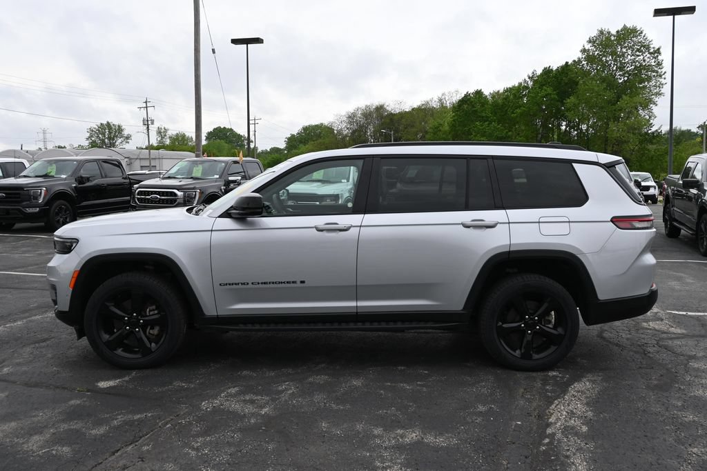 Used 2024 Jeep Grand Cherokee L Limited w/ Luxury Tech Group II AWD/4WD image 4