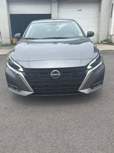 Used 2025 Nissan Altima 2.5 SV