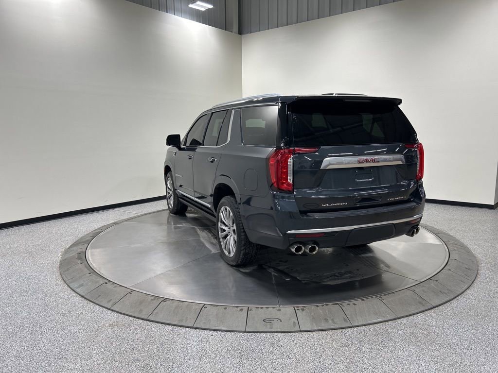 Used 2021 GMC Yukon Denali w/ Denali Premium Package image 3