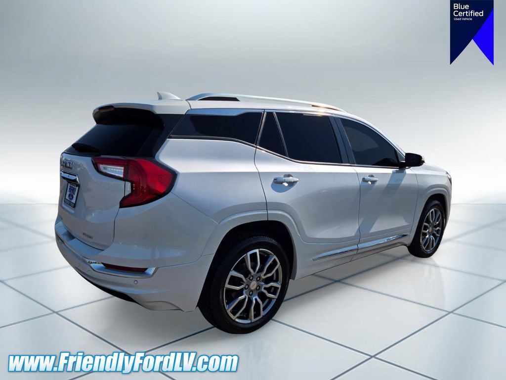 Used 2022 GMC Terrain Denali w/ Denali Premium Package AWD/4WD image 6