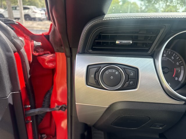 Certified 2018 Ford Mustang Premium RWD image 19
