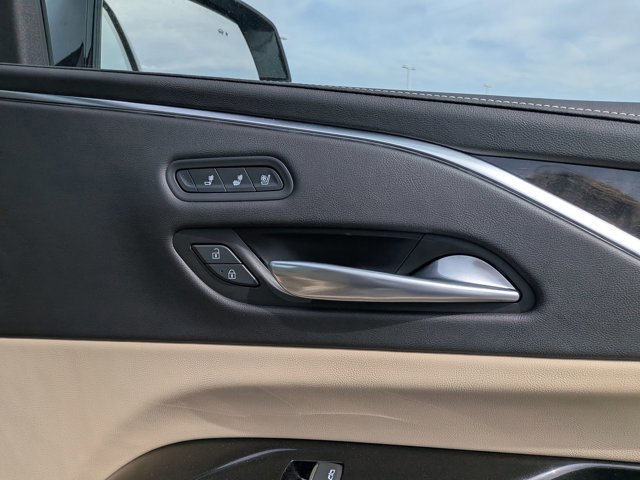 Used 2023 Cadillac Escalade ESV Premium Luxury image 34