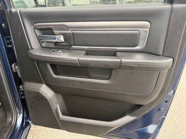 Used 2023 RAM 1500 Warlock AWD/4WD image 33
