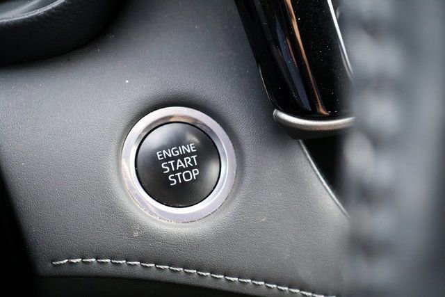 Used 2024 Toyota Highlander LE image 6