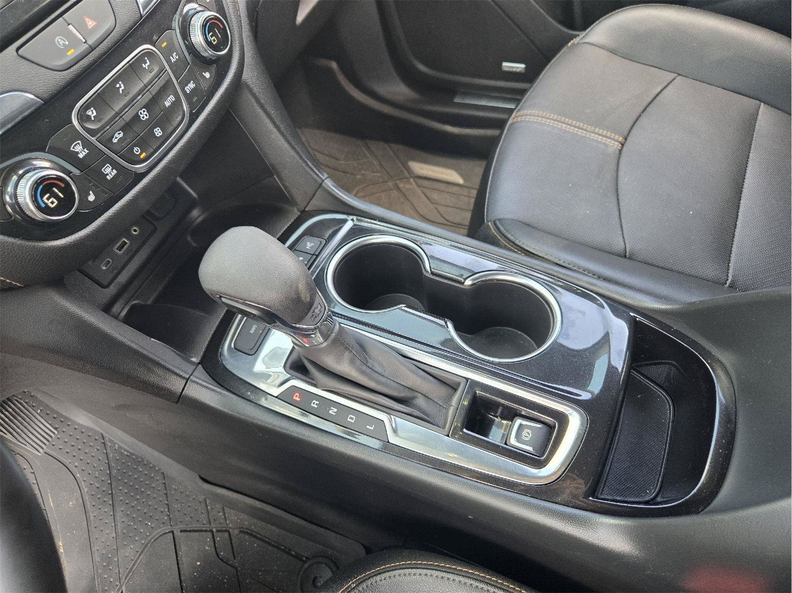 Used 2024 Chevrolet Equinox Premier AWD/4WD image 18