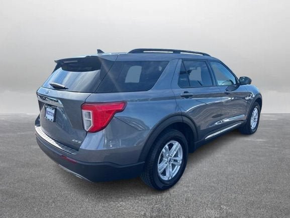 Certified 2021 Ford Explorer XLT w/ Equipment Group 202A AWD/4WD image 8