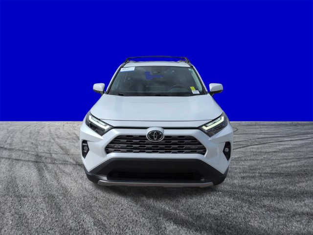 Used 2025 Toyota RAV4 Limited FWD image 9