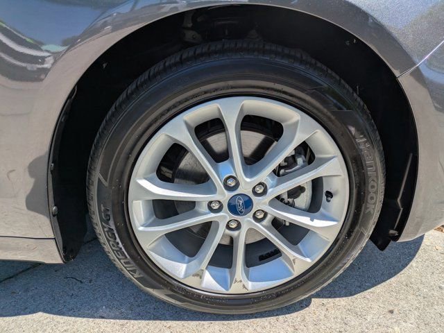 Certified 2019 Ford Fusion SE image 10