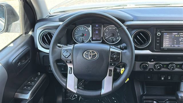 Used 2019 Toyota Tacoma SR5 AWD/4WD image 23