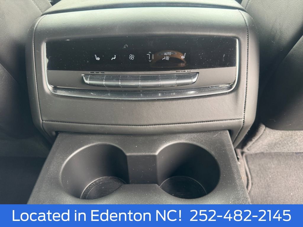 Used 2024 Cadillac Escalade Premium Luxury Platinum AWD/4WD image 24