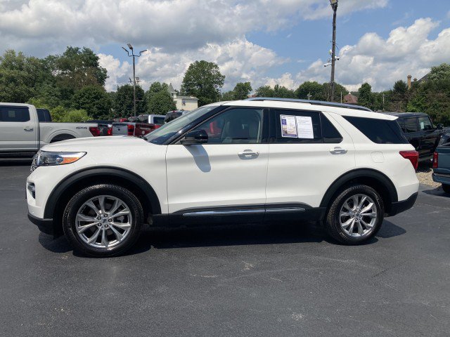 Certified 2022 Ford Explorer Limited w/ Equipment Group 301A AWD/4WD image 4