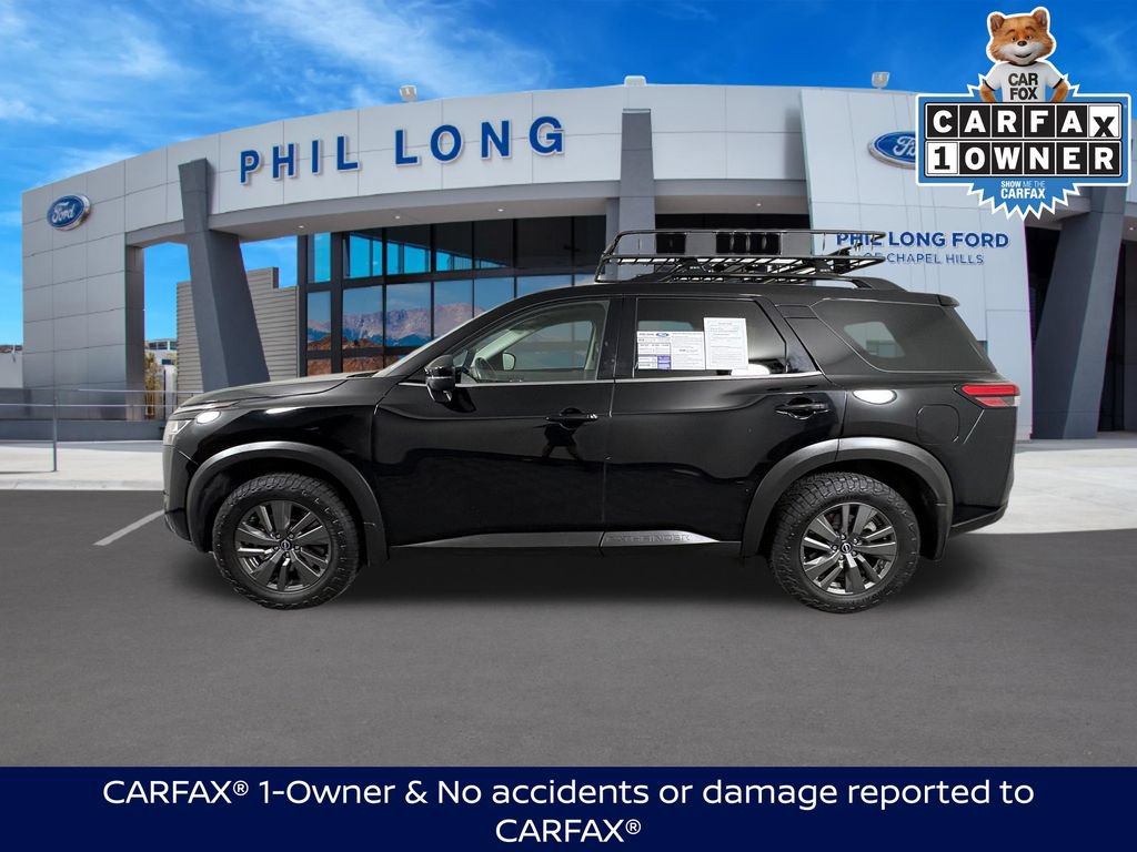 Used 2022 Nissan Pathfinder SV AWD/4WD image 2