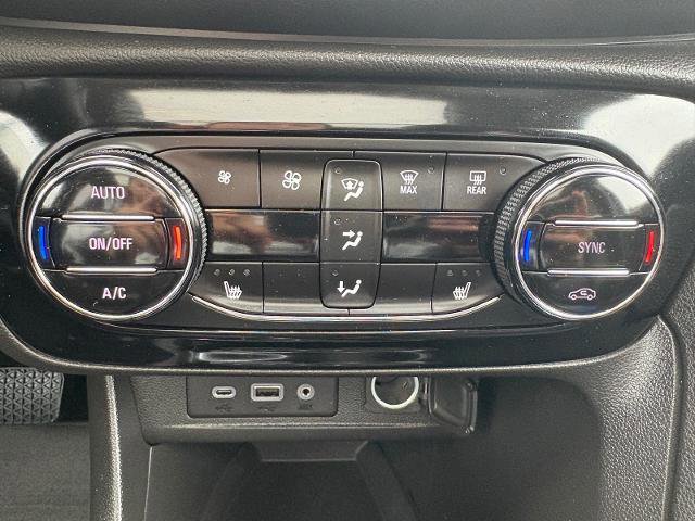 Used 2020 Buick Encore GX Essence w/ Experience Buick Package image 19