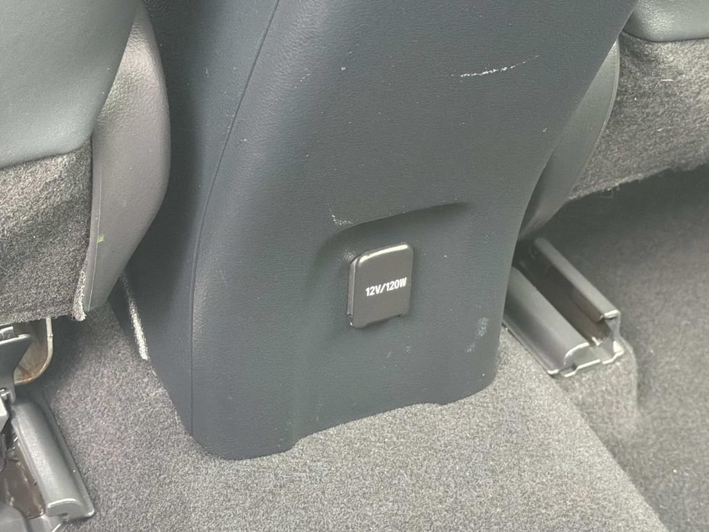 Used 2019 Toyota Prius Prime Advanced FWD image 17