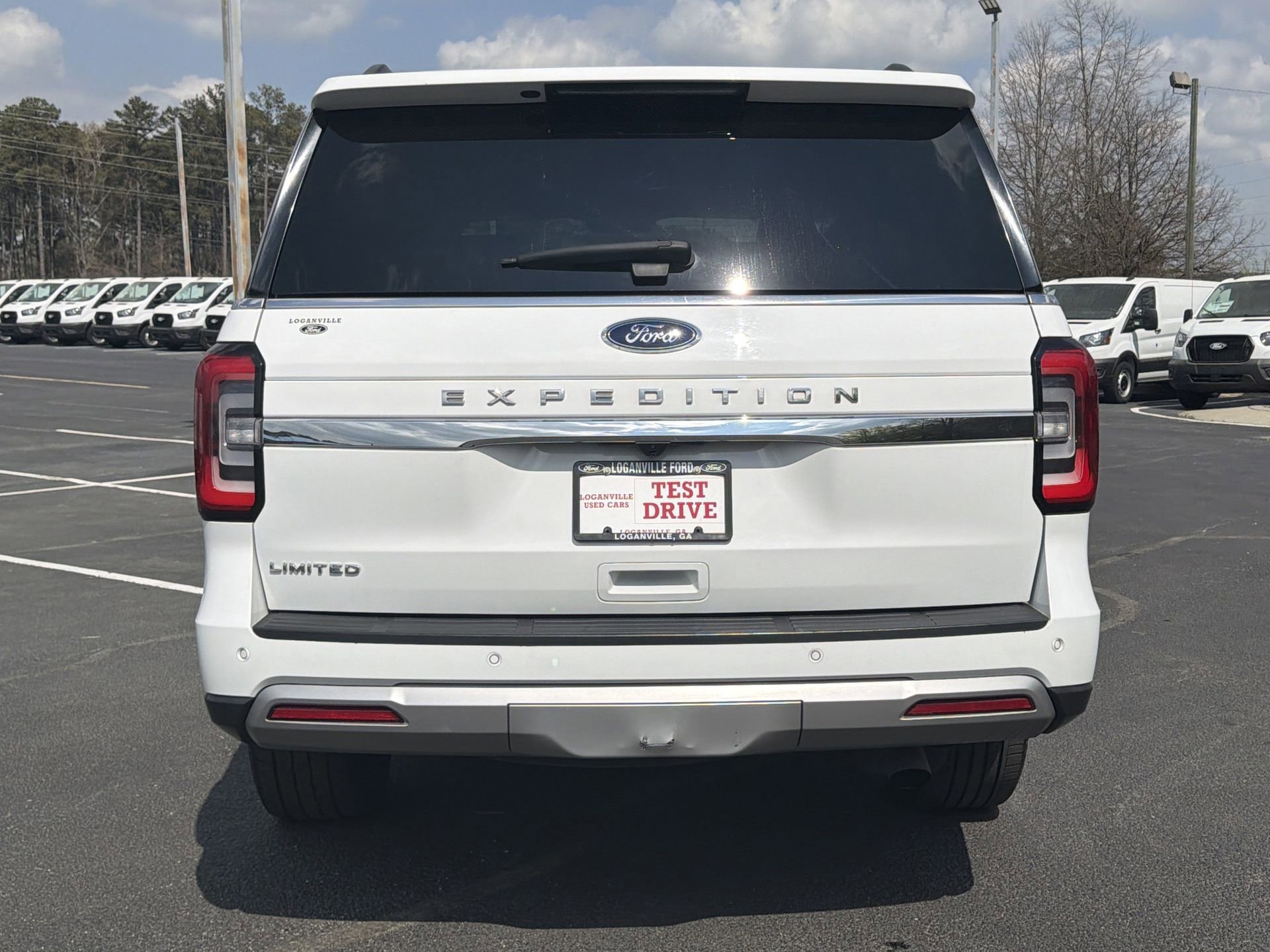 Certified 2024 Ford Expedition Limited AWD/4WD image 3